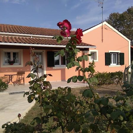 Lonelia'S Family Homes Lefkimmi (Corfu) Exterior foto